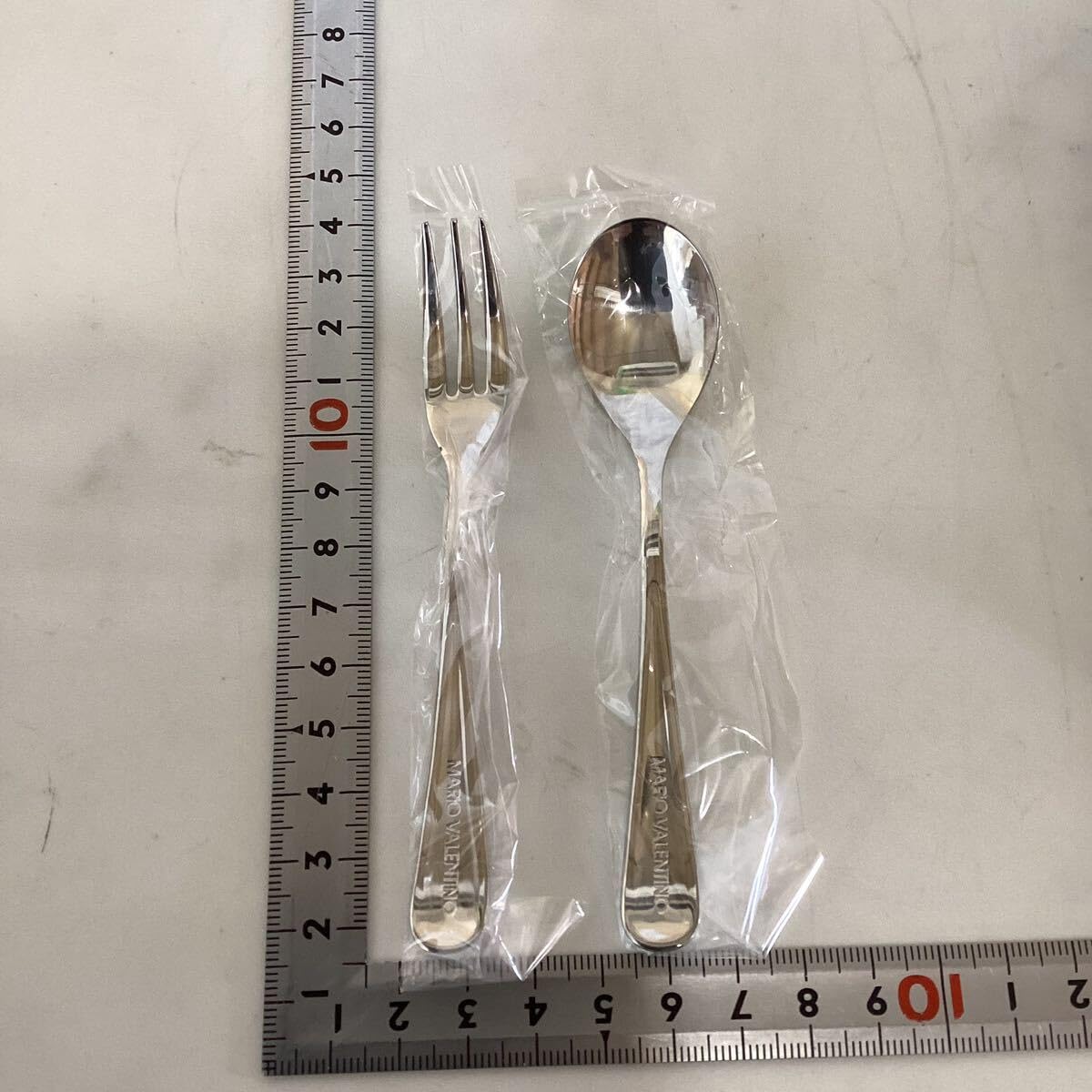 MARIO VALENTINO スプーン 2本セット Amazon.co.jp: MARIO VALENTINO Teaspoon & Fork Set K136 : Home